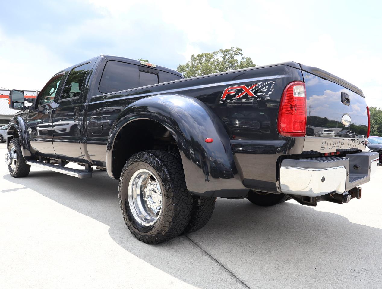 Ford F-450 SD Lariat Crew Cab 4WD DRW 2012