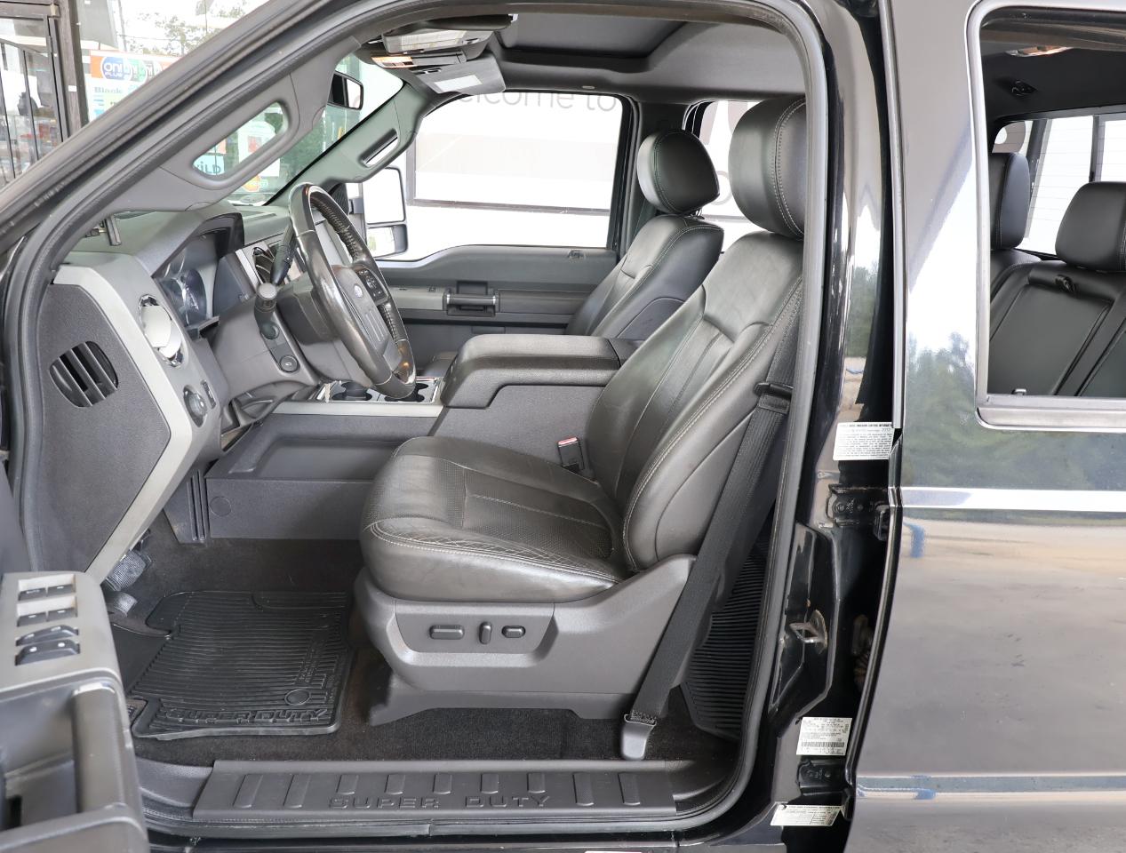Ford F-450 SD Lariat Crew Cab 4WD DRW 2012