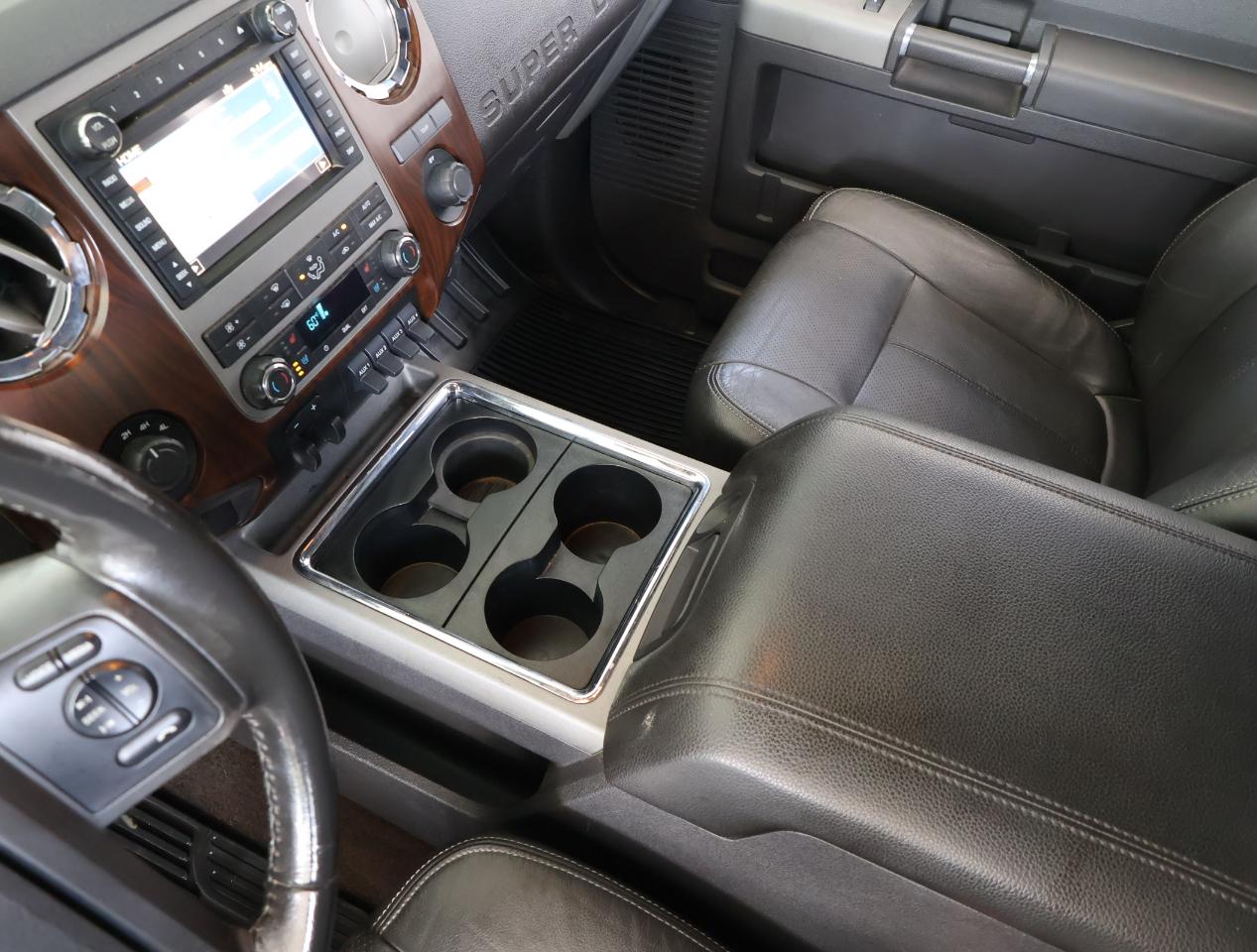 Ford F-450 SD Lariat Crew Cab 4WD DRW 2012
