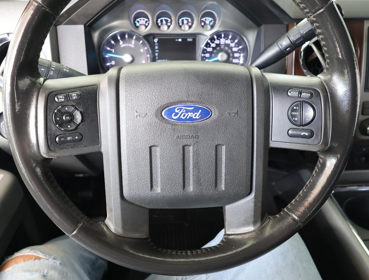 Ford F-450 SD Lariat Crew Cab 4WD DRW 2012