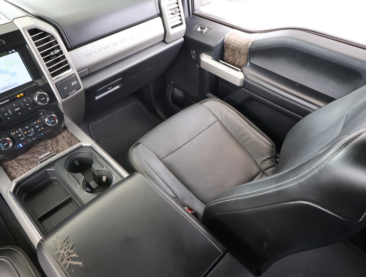 Ford F-250 SD Lariat Crew Cab 4WD 2017