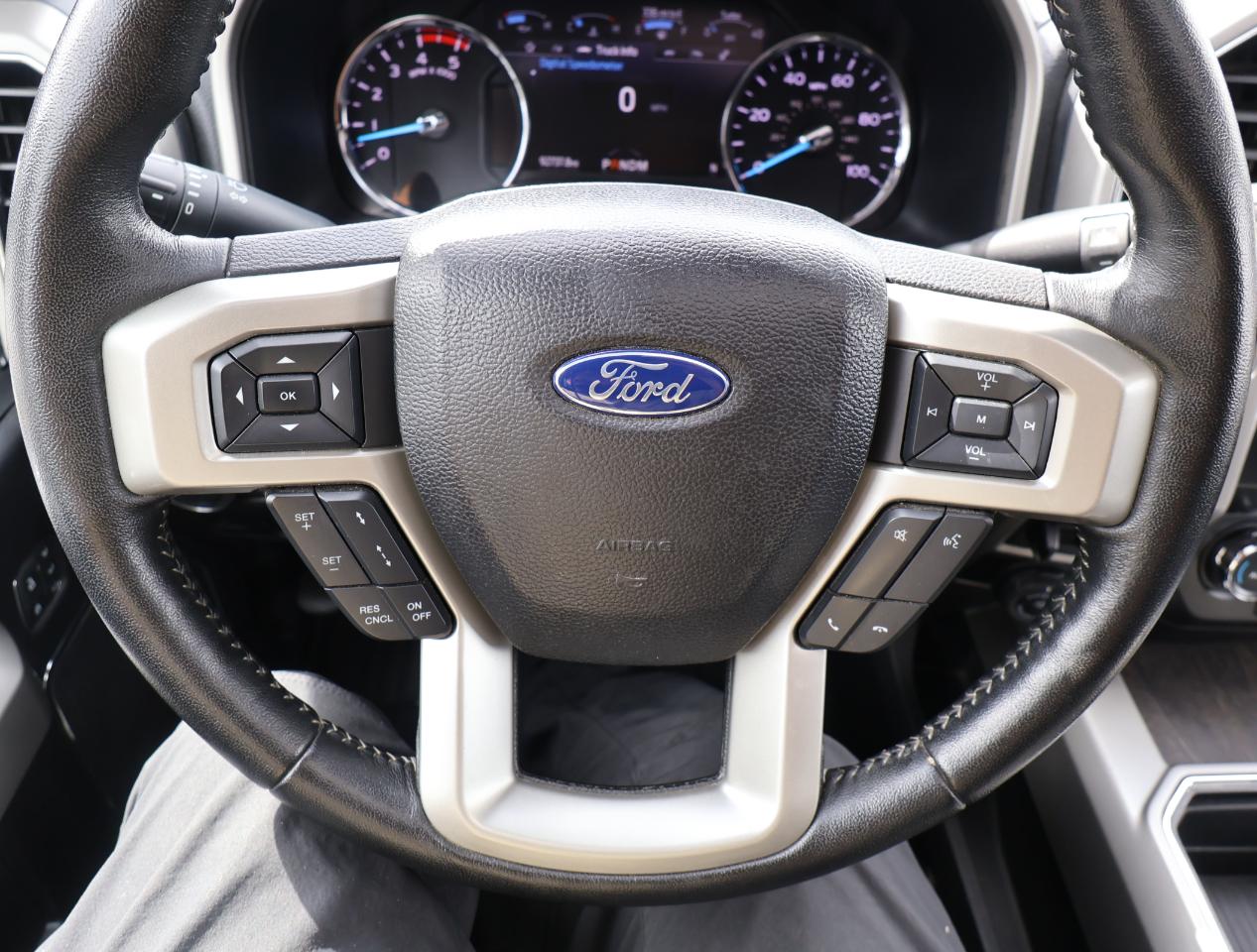 Ford F-350 SD Lariat Crew Cab 4WD 2021