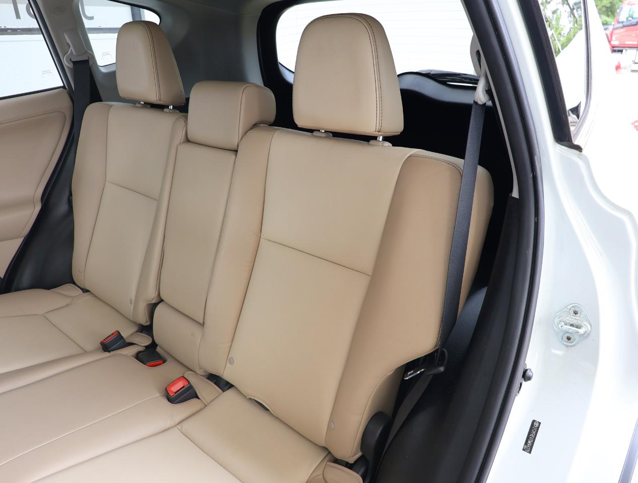 Toyota RAV4 Limited FWD 2013
