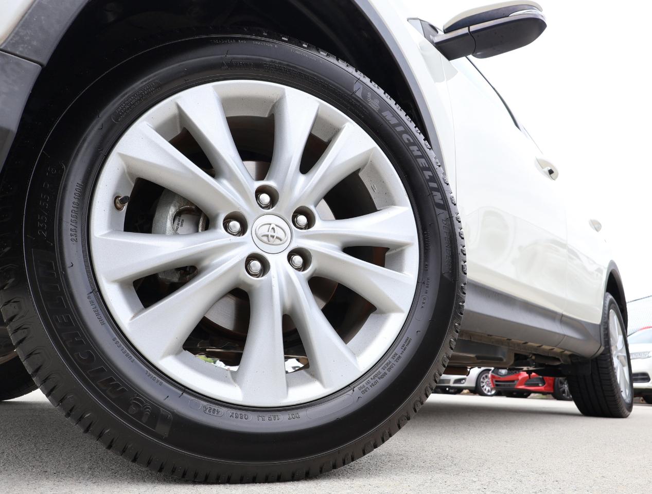 Toyota RAV4 Limited FWD 2013
