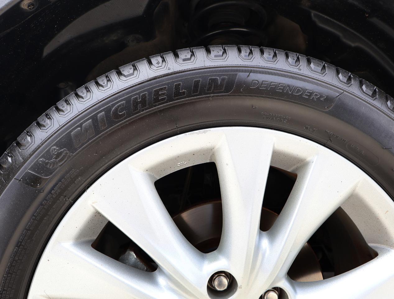 Toyota RAV4 Limited FWD 2013