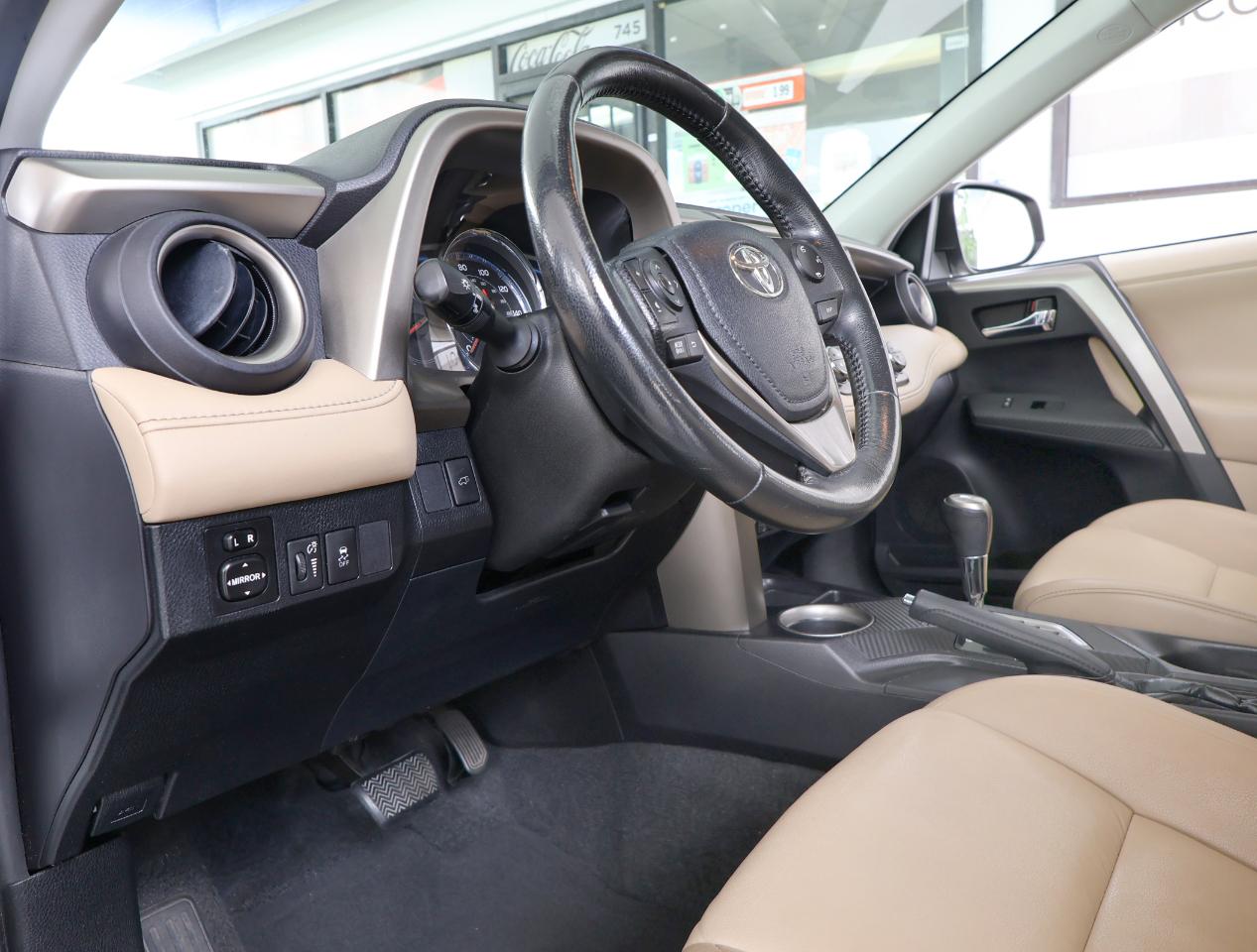 Toyota RAV4 Limited FWD 2013
