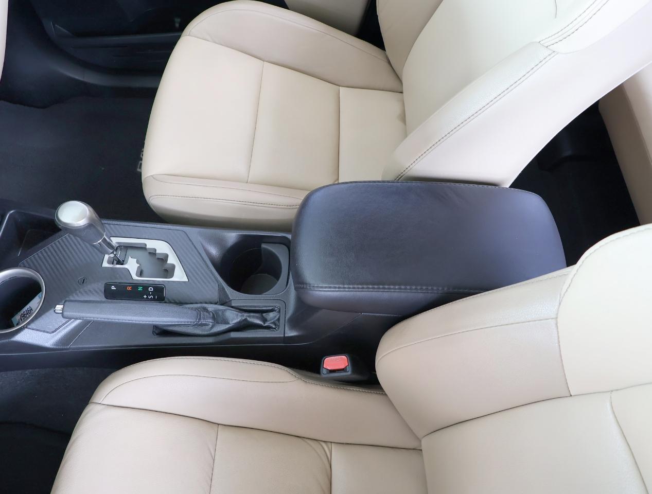 Toyota RAV4 Limited FWD 2013