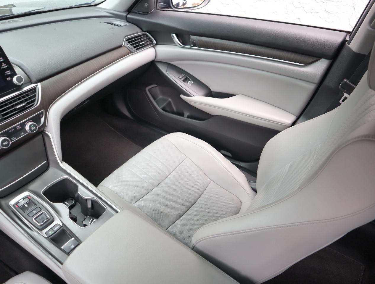Honda Accord EX-L 2.0T 10A 2018
