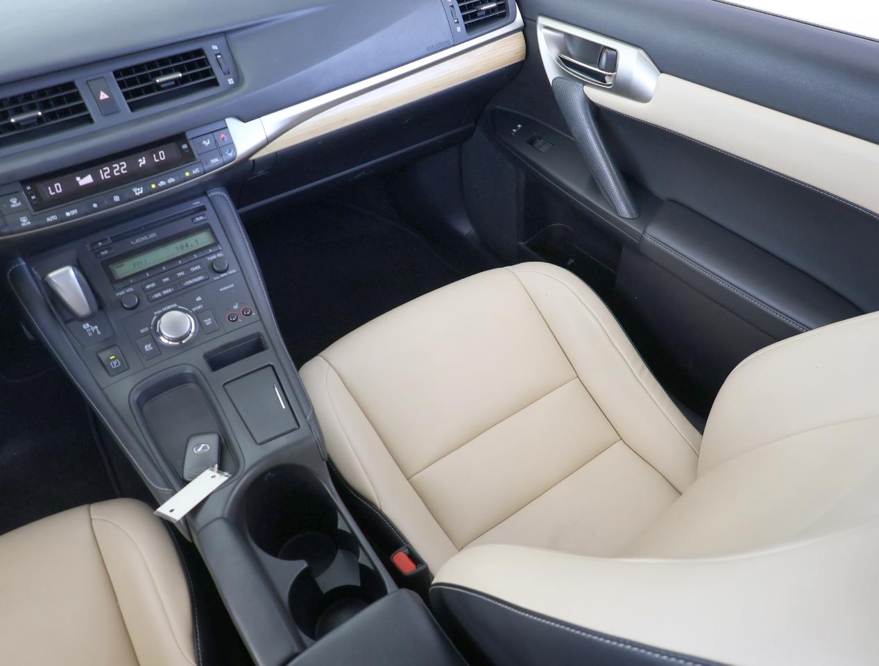 Lexus CT 200h Base 2016