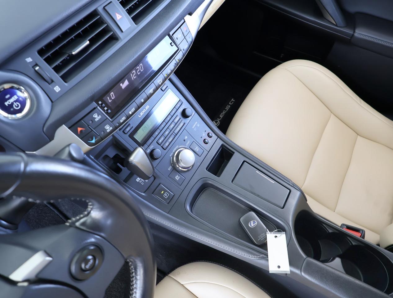 Lexus CT 200h Base 2016