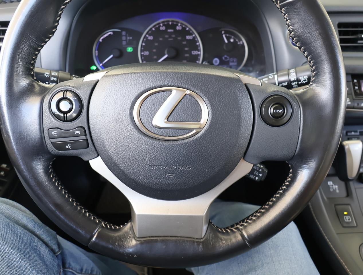 Lexus CT 200h Base 2016