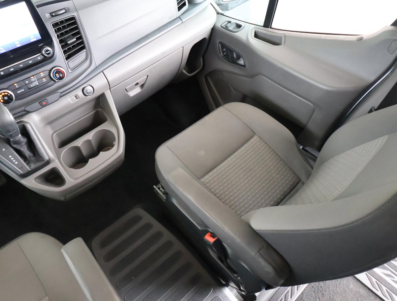 Ford Transit  2021