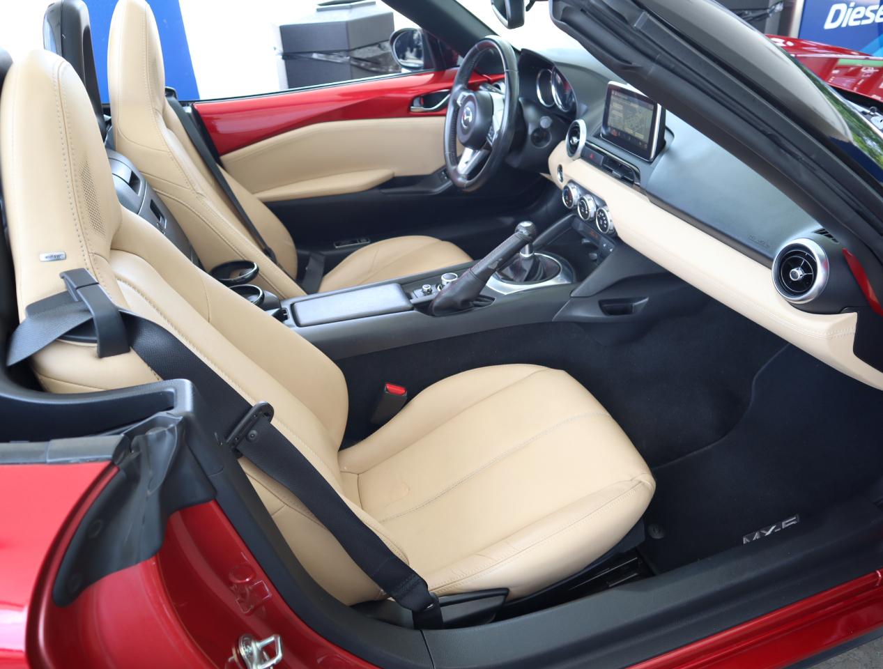 Mazda MX-5 Miata Grand Touring 2016