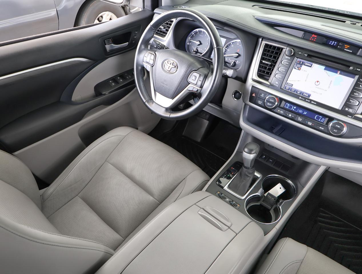 Toyota Highlander  2017