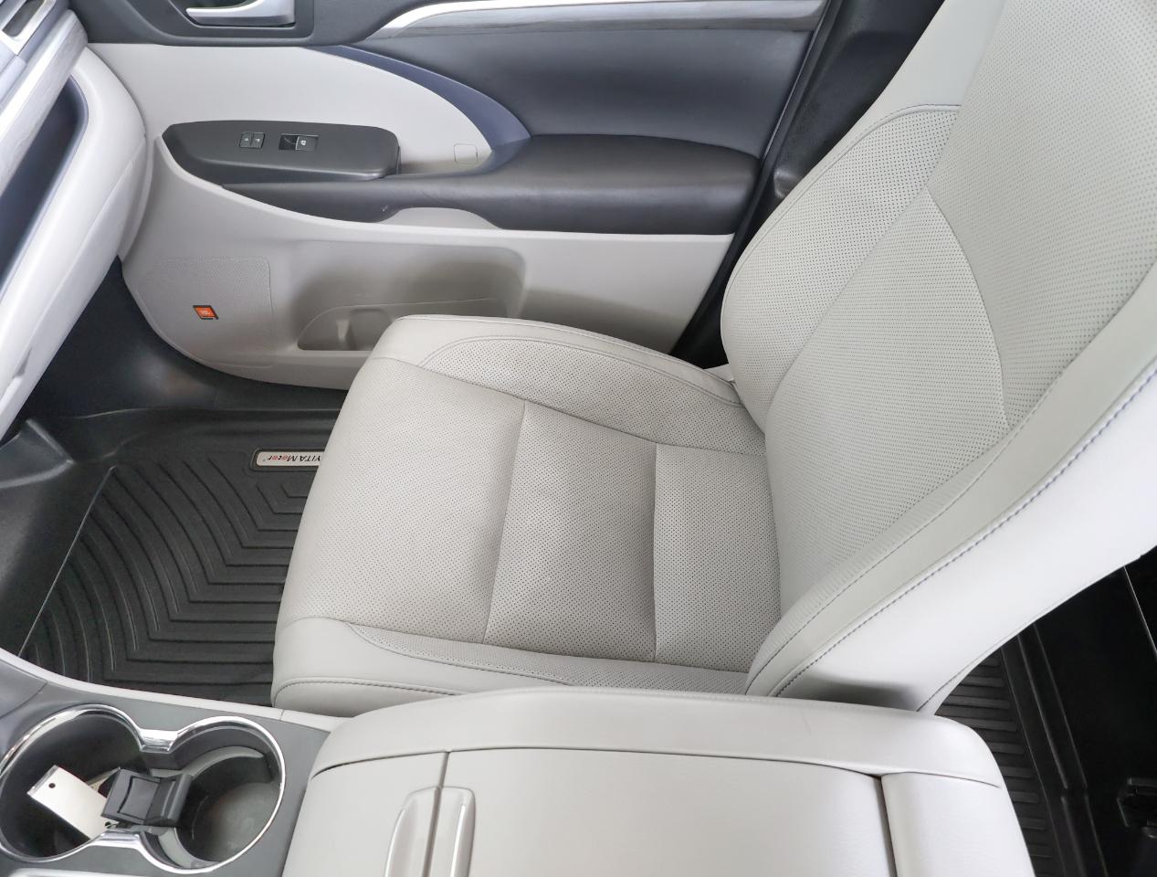 Toyota Highlander  2017