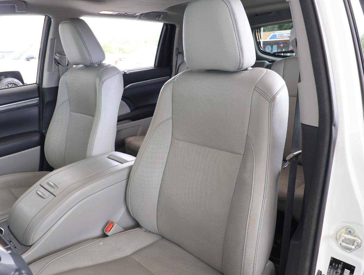 Toyota Highlander  2017
