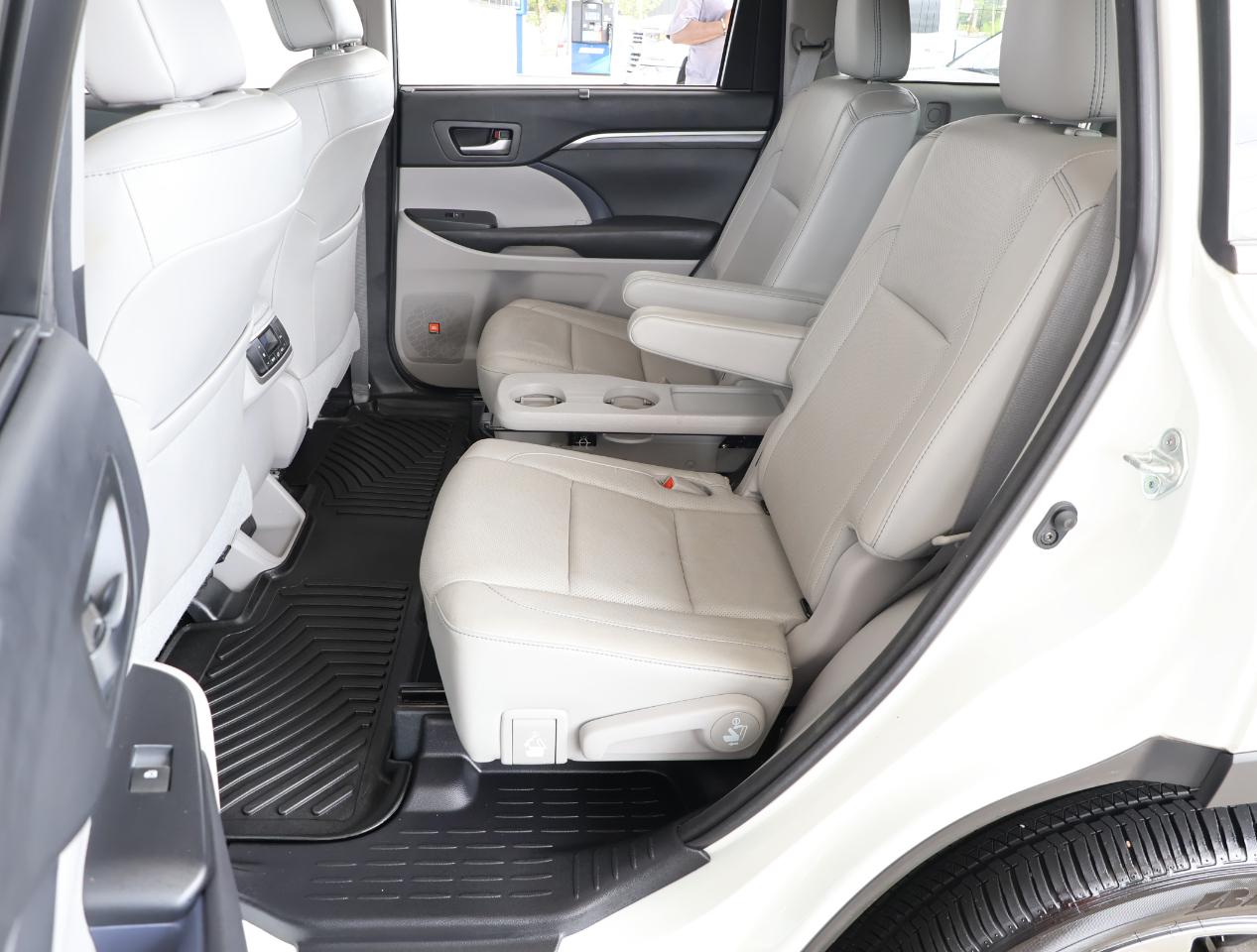 Toyota Highlander  2017