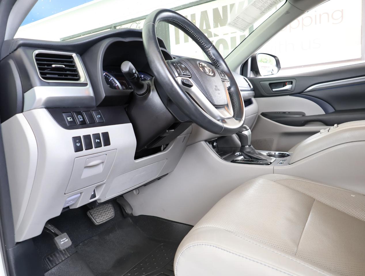 Toyota Highlander  2017