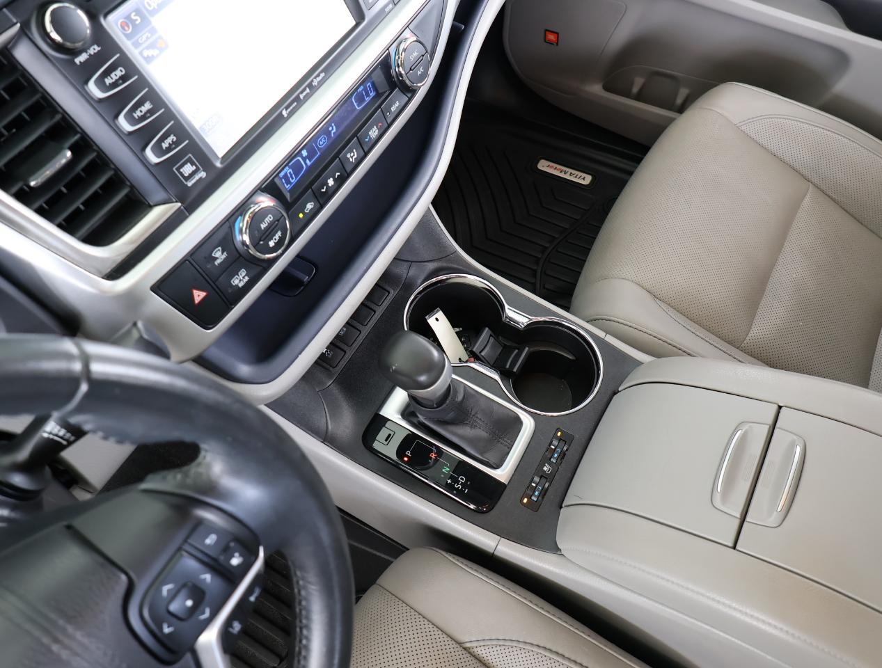 Toyota Highlander  2017