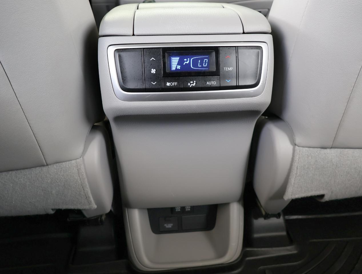 Toyota Highlander  2017