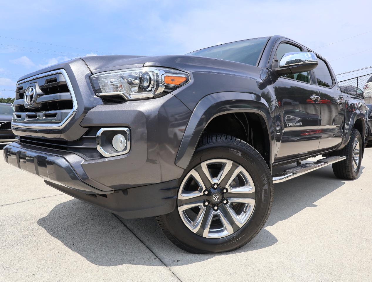 Toyota Tacoma Limited Double Cab V6 6AT 2WD 2017