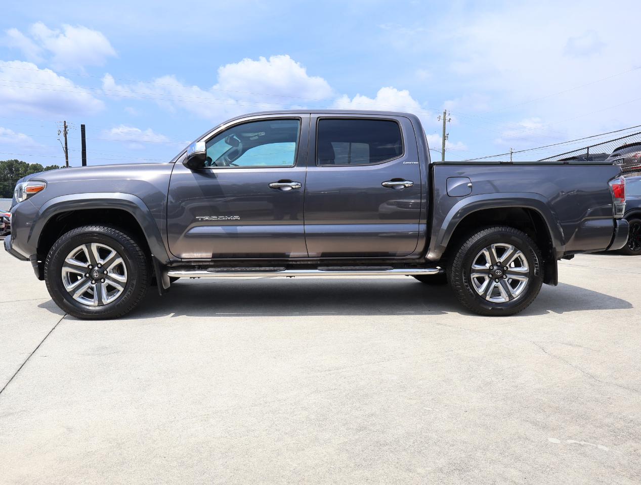 Toyota Tacoma Limited Double Cab V6 6AT 2WD 2017