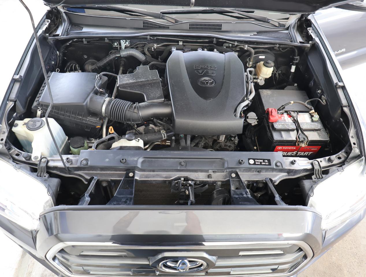 Toyota Tacoma Limited Double Cab V6 6AT 2WD 2017