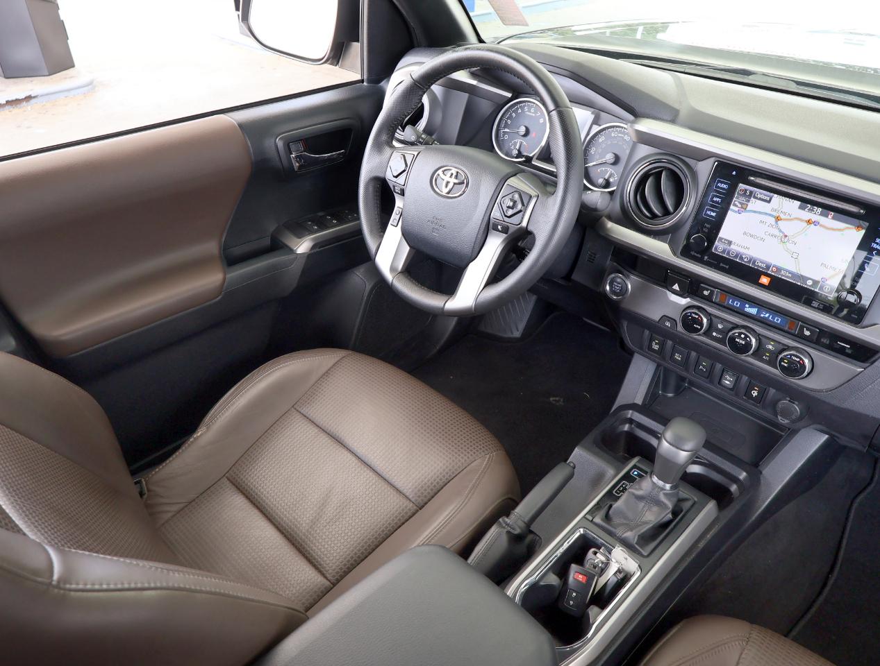 Toyota Tacoma Limited Double Cab V6 6AT 2WD 2017