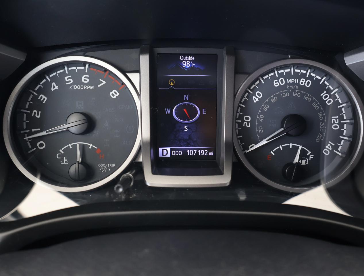 Toyota Tacoma Limited Double Cab V6 6AT 2WD 2017