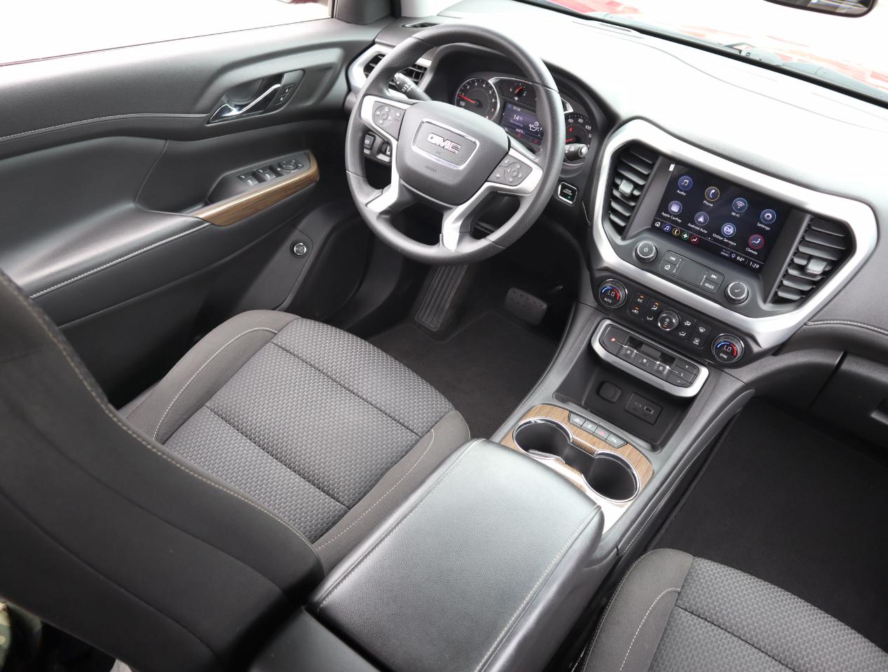 GMC Acadia SLE 2022