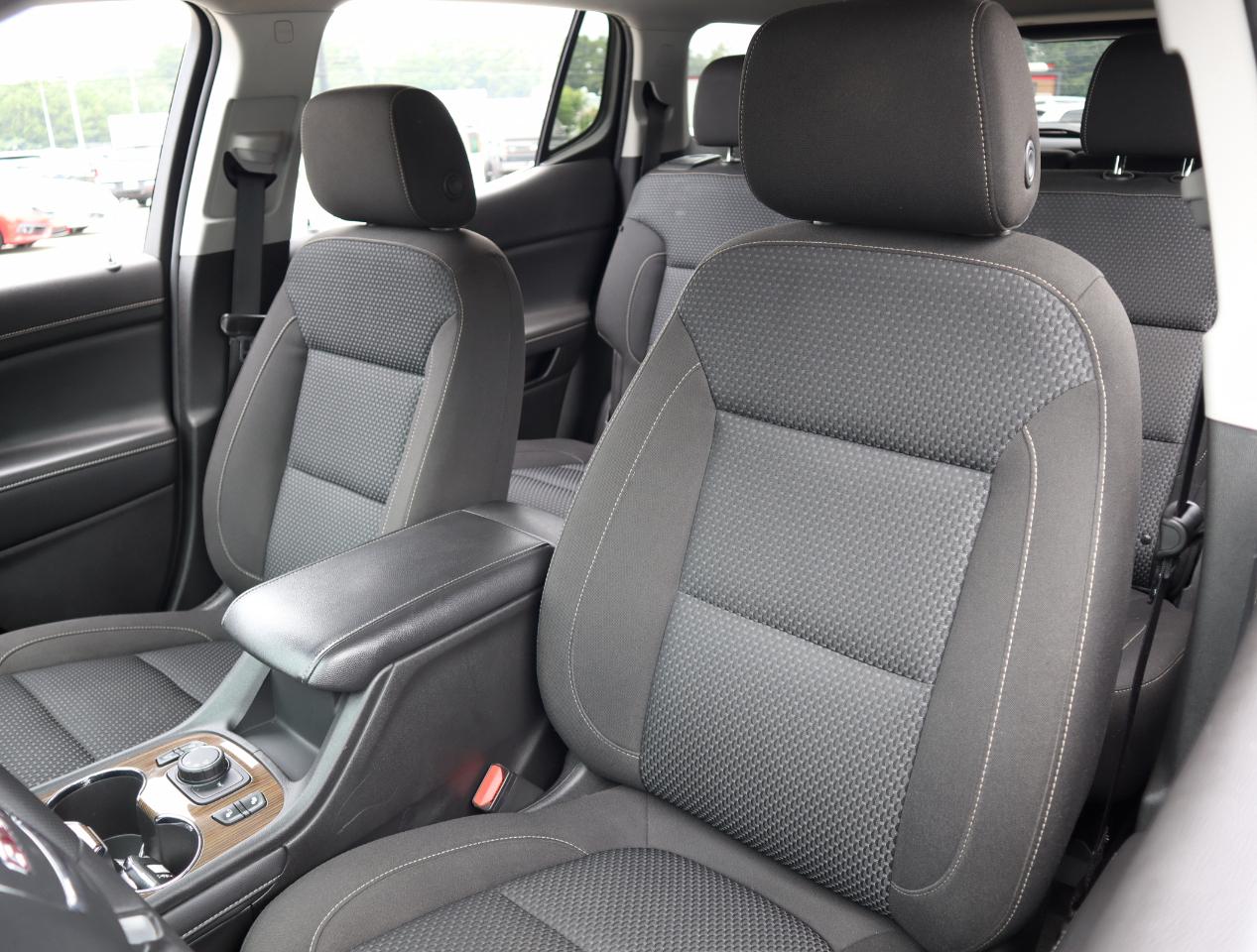 GMC Acadia SLE 2022
