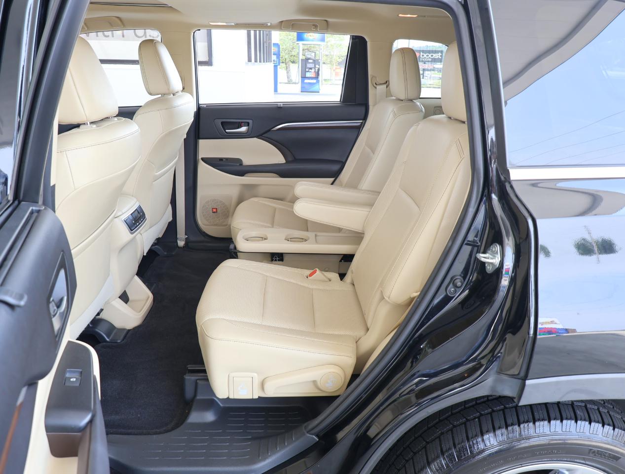 Toyota Highlander Limited 2016