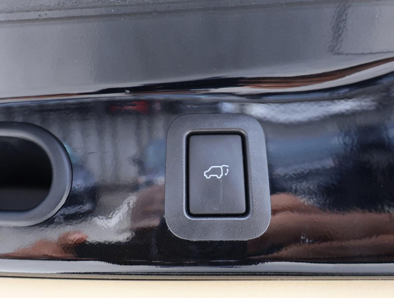 Toyota Highlander Limited 2016