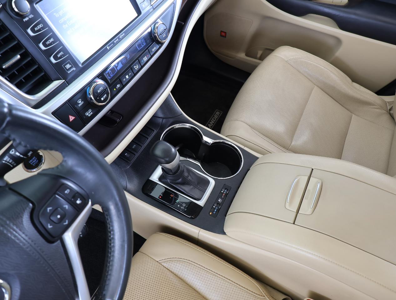 Toyota Highlander Limited 2016