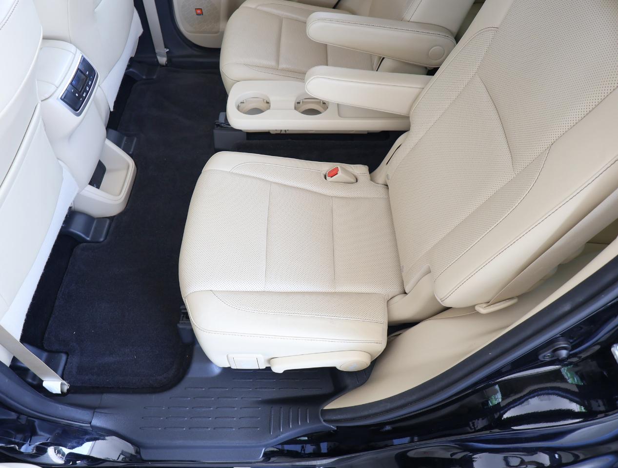 Toyota Highlander Limited 2016