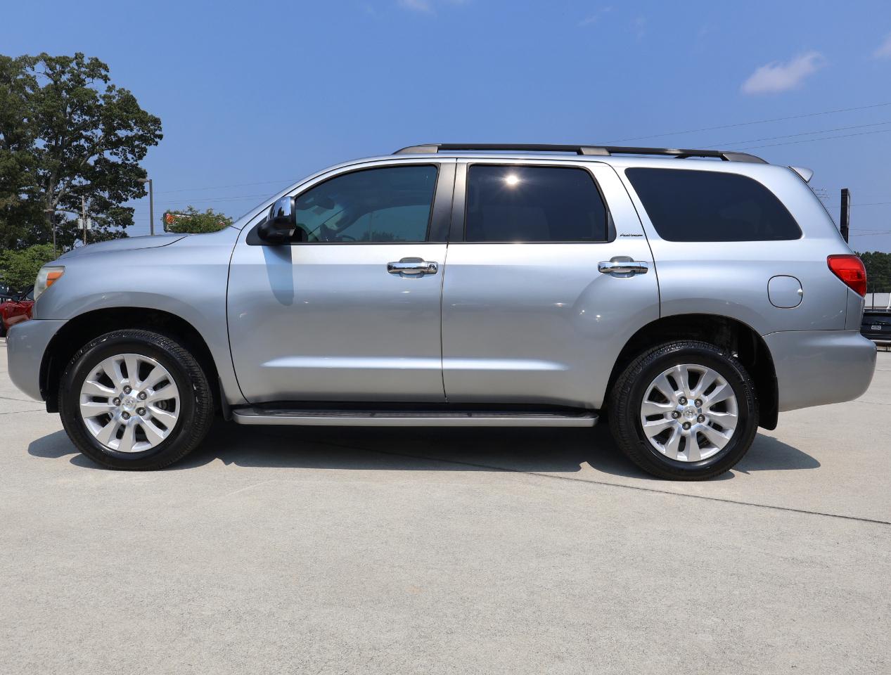 Toyota Sequoia Plantium 2WD 2016