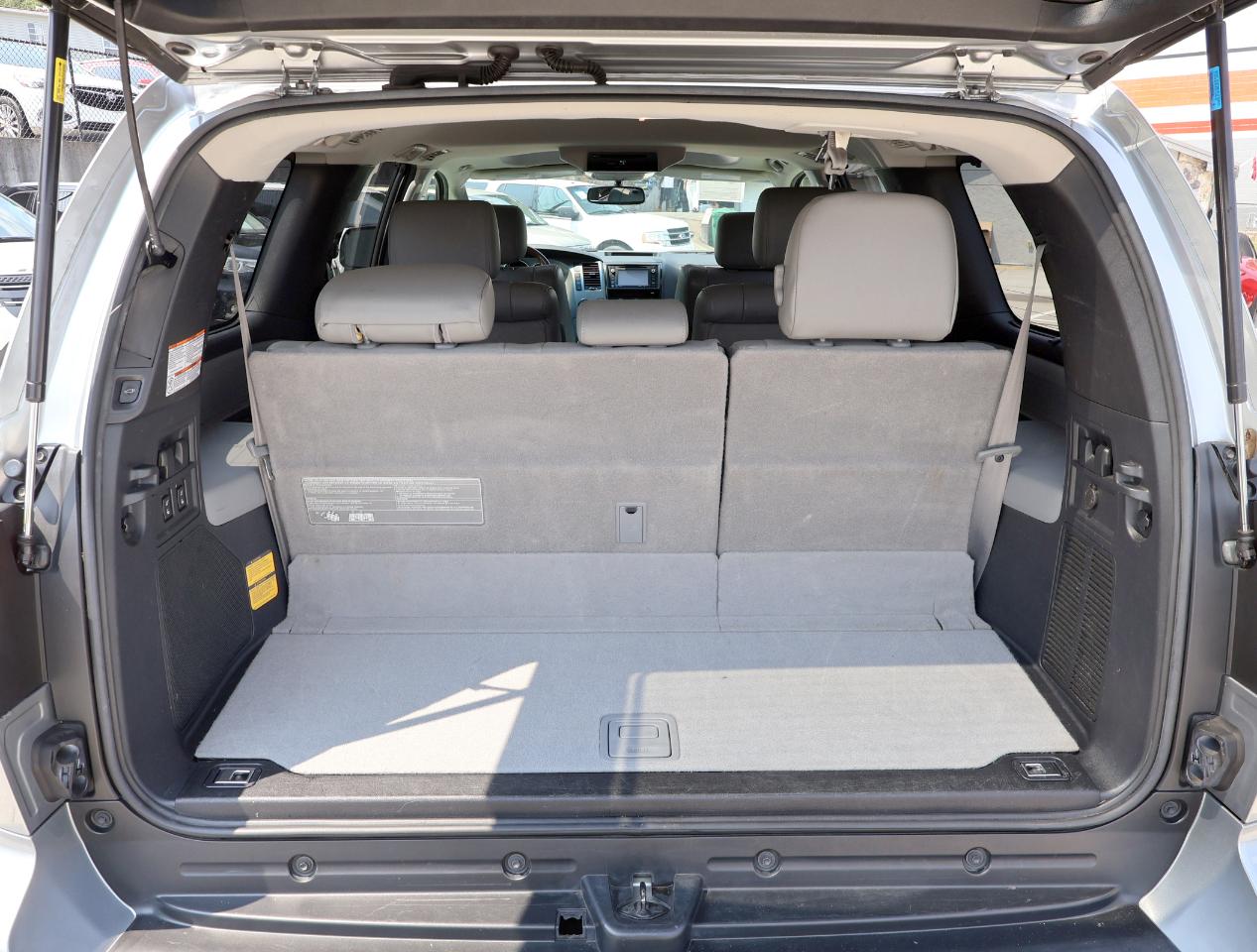 Toyota Sequoia Plantium 2WD 2016