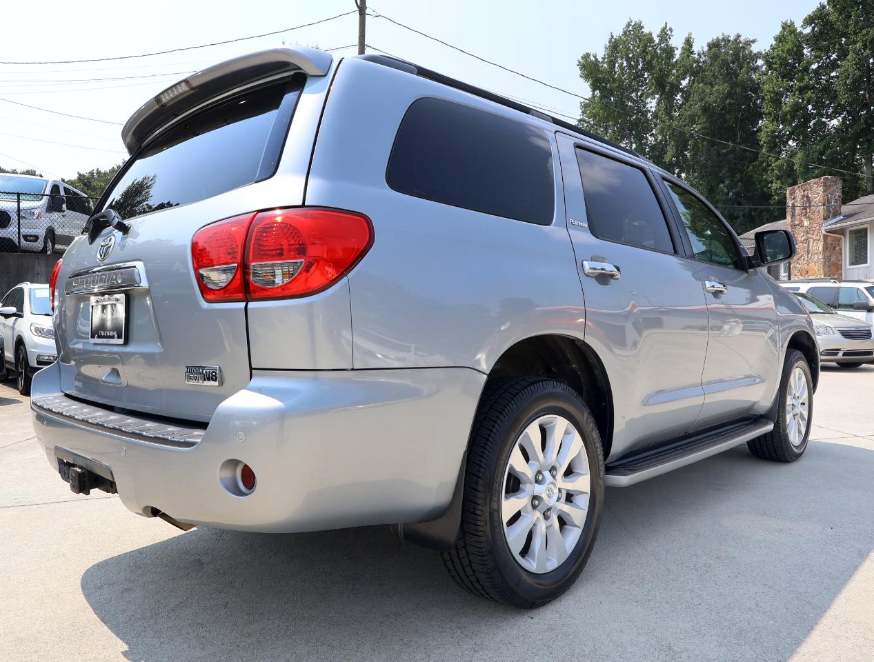 Toyota Sequoia Plantium 2WD 2016