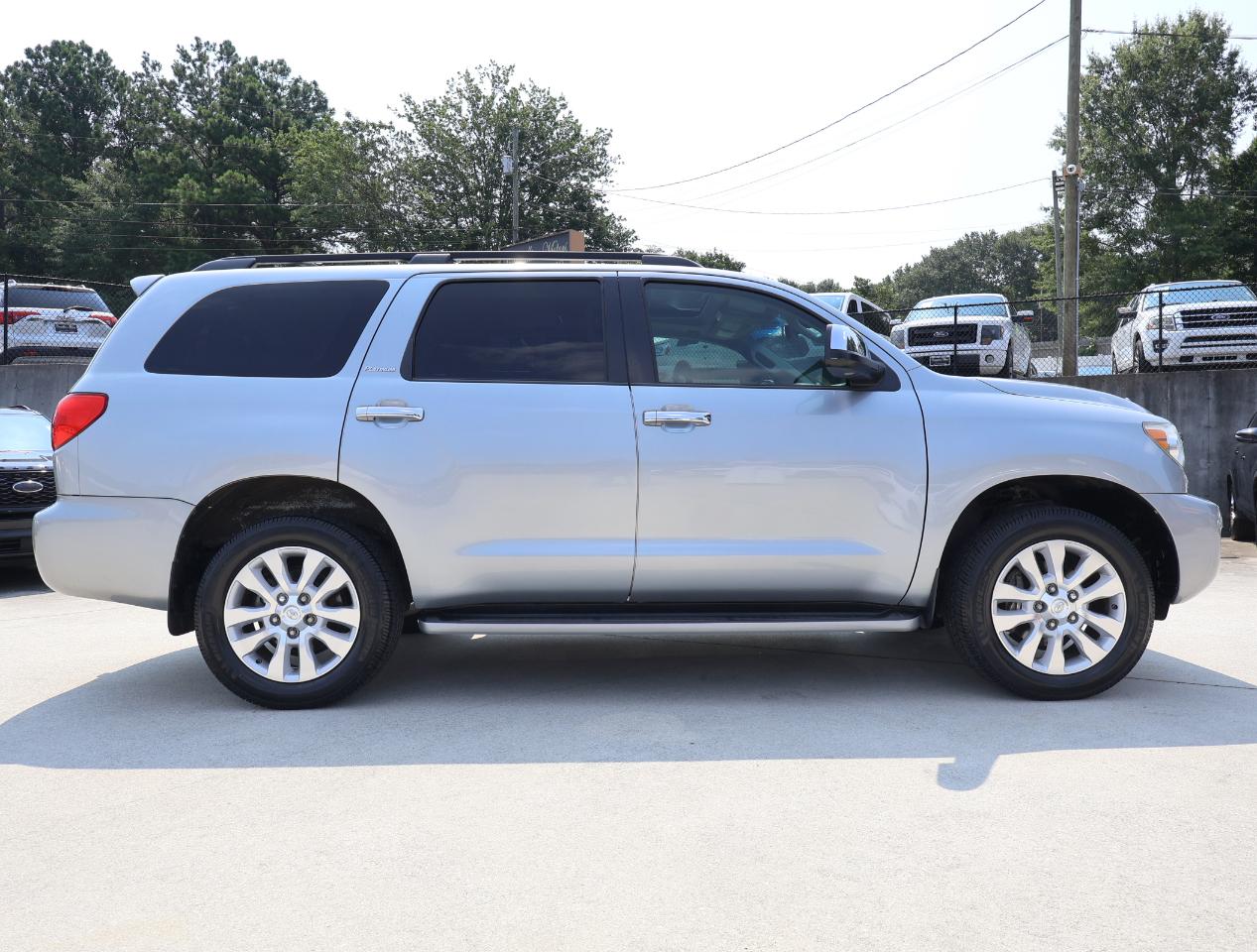 Toyota Sequoia Plantium 2WD 2016