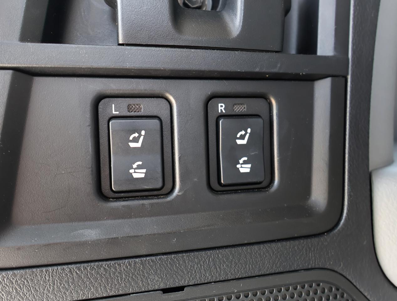 Toyota Sequoia Plantium 2WD 2016