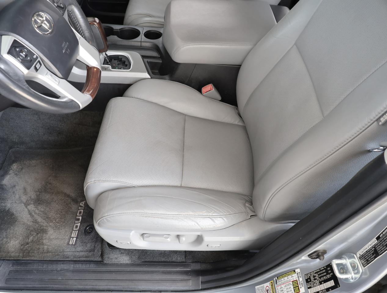 Toyota Sequoia Plantium 2WD 2016