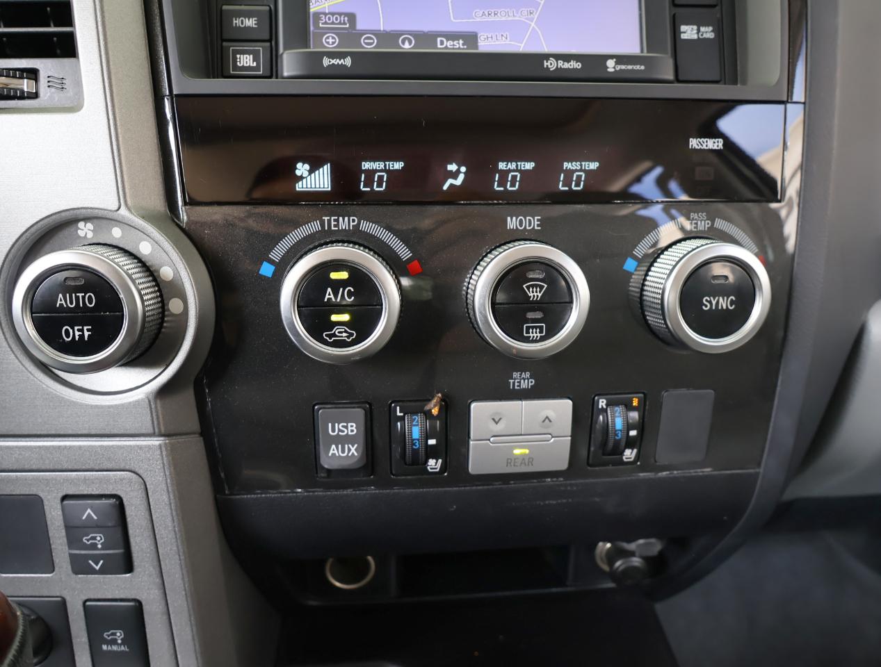 Toyota Sequoia Plantium 2WD 2016