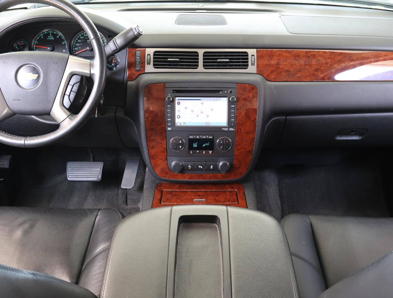Chevrolet Suburban LTZ 1500 2WD 2012