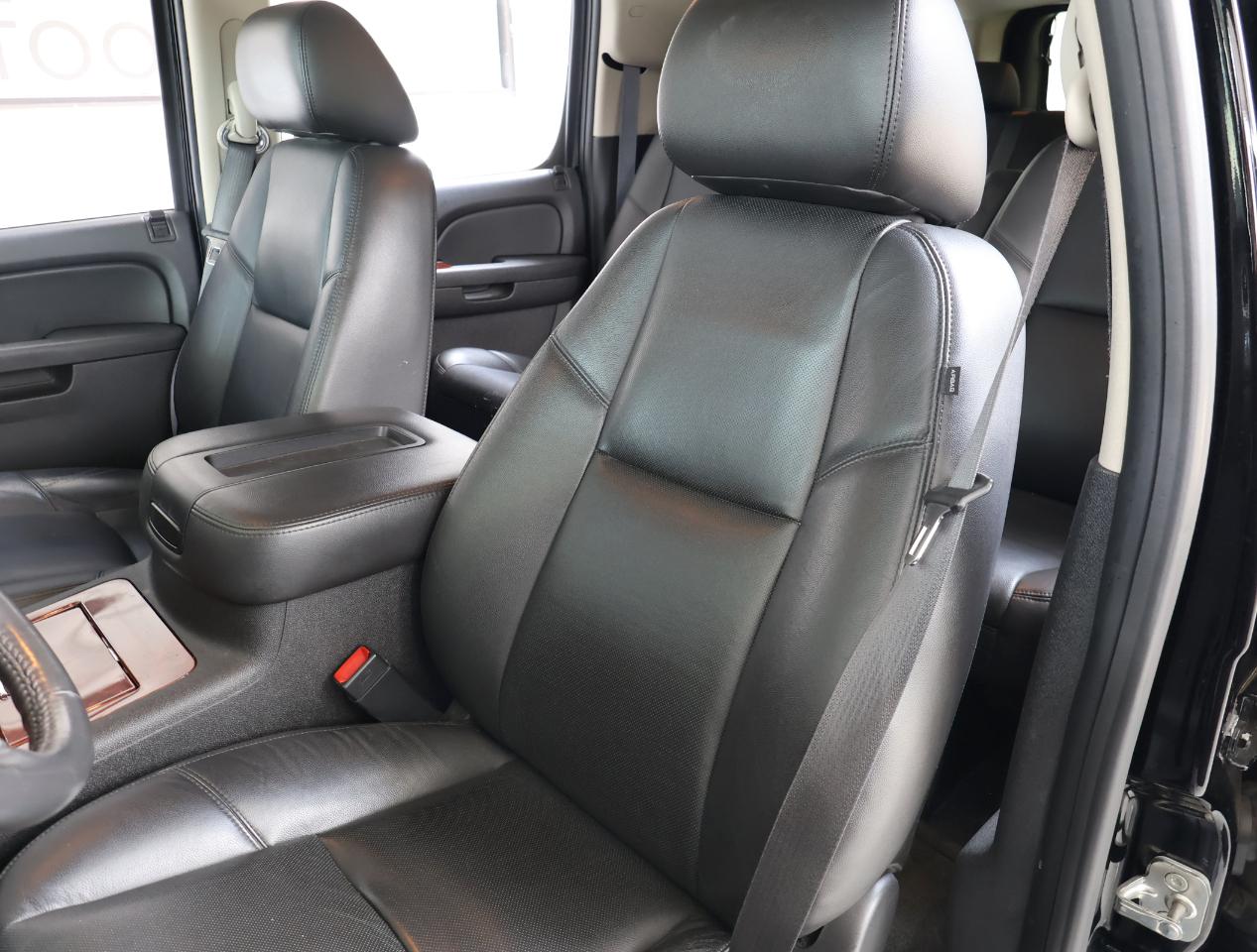 Chevrolet Suburban LTZ 1500 2WD 2012