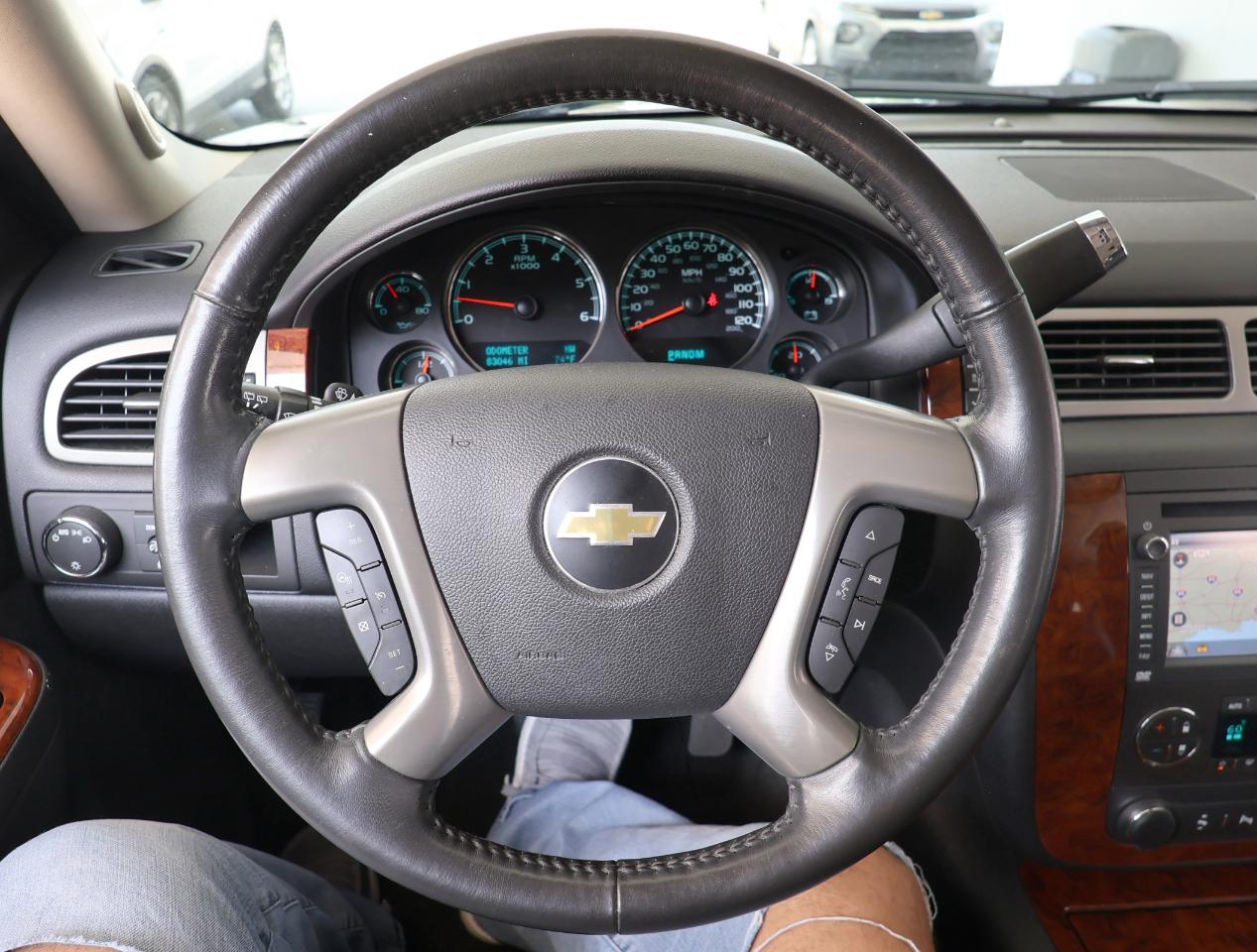 Chevrolet Suburban LTZ 1500 2WD 2012