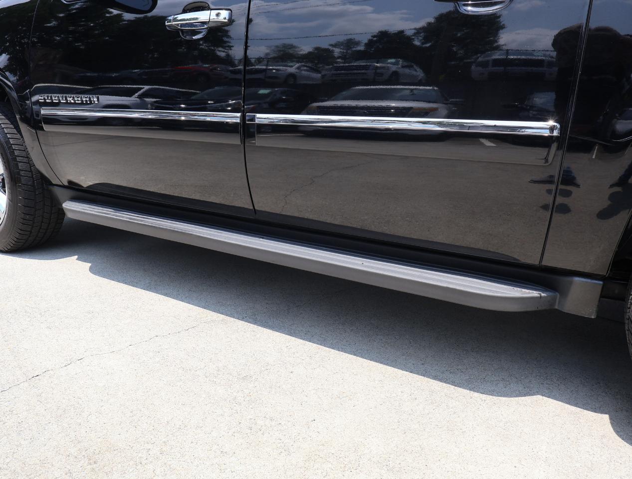 Chevrolet Suburban LTZ 1500 2WD 2012