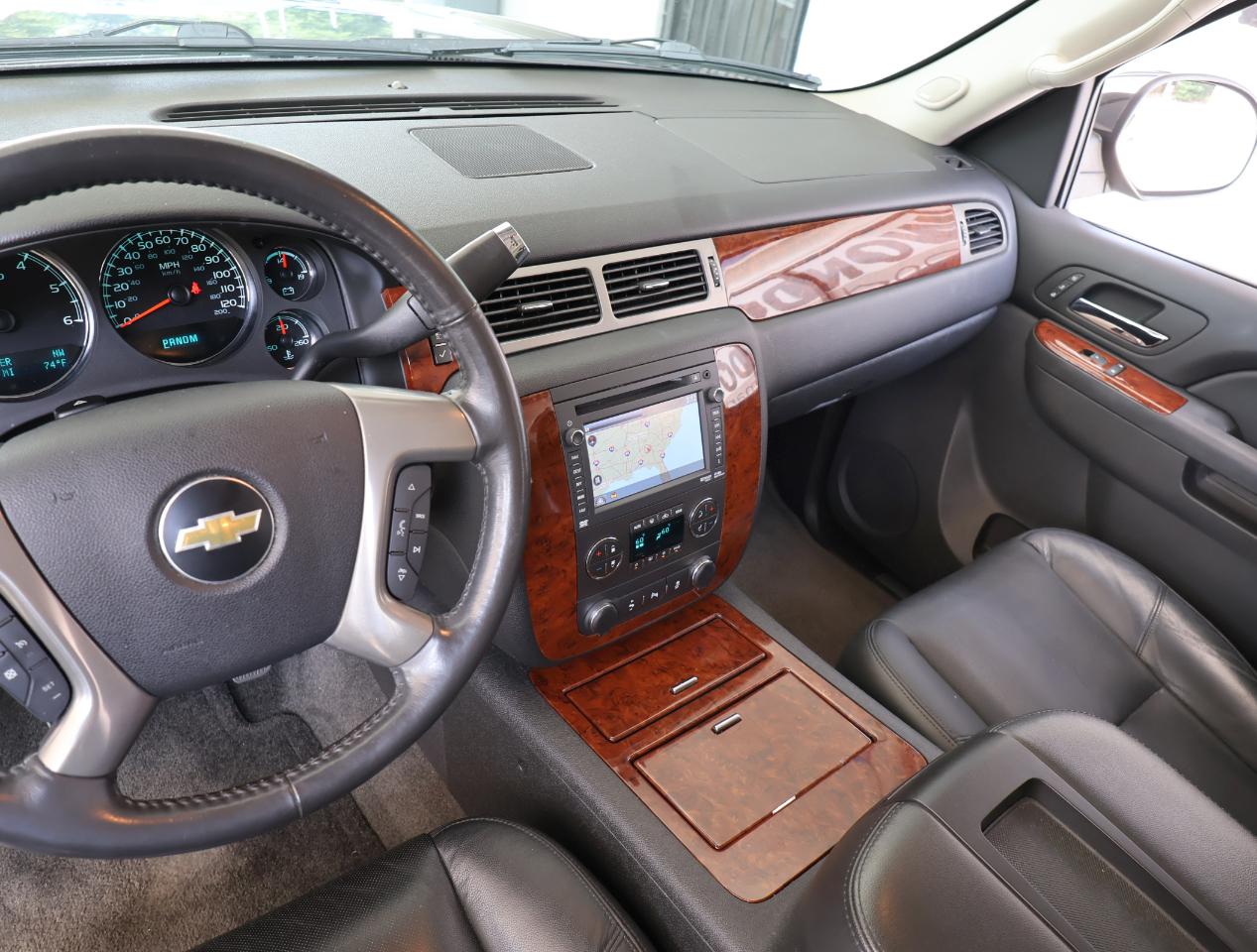 Chevrolet Suburban LTZ 1500 2WD 2012