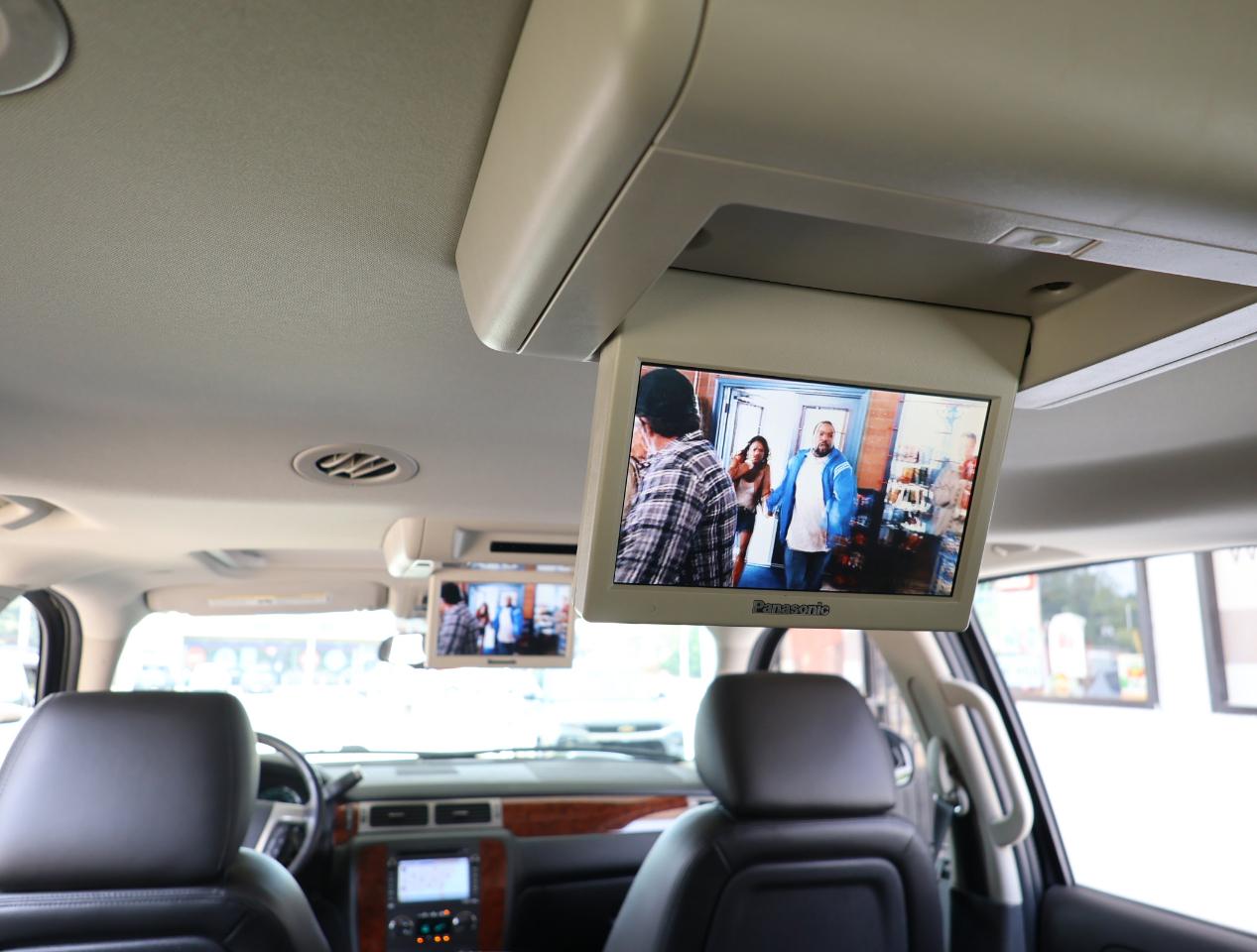 Chevrolet Suburban LTZ 1500 2WD 2012