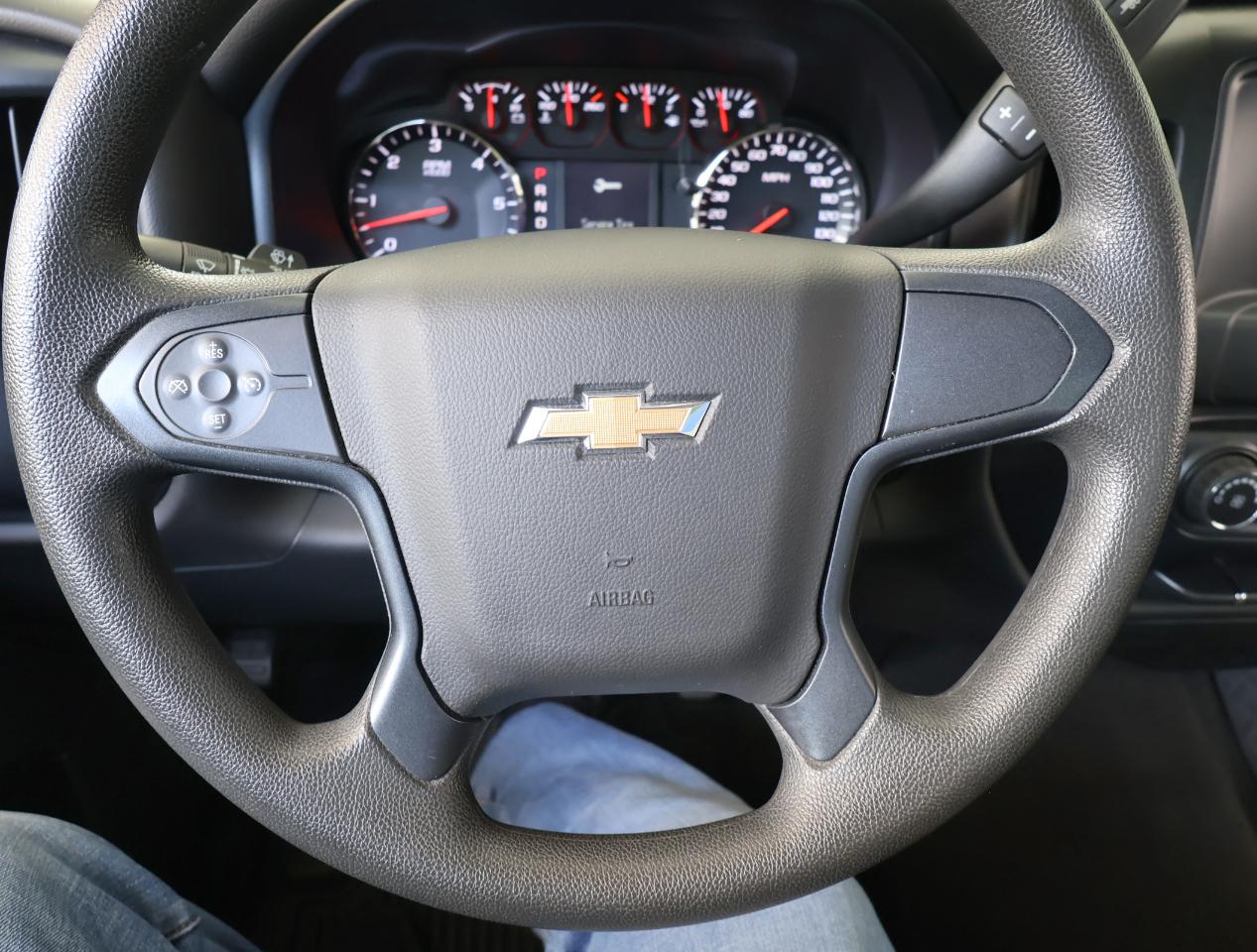 Chevrolet Silverado 1500  2018