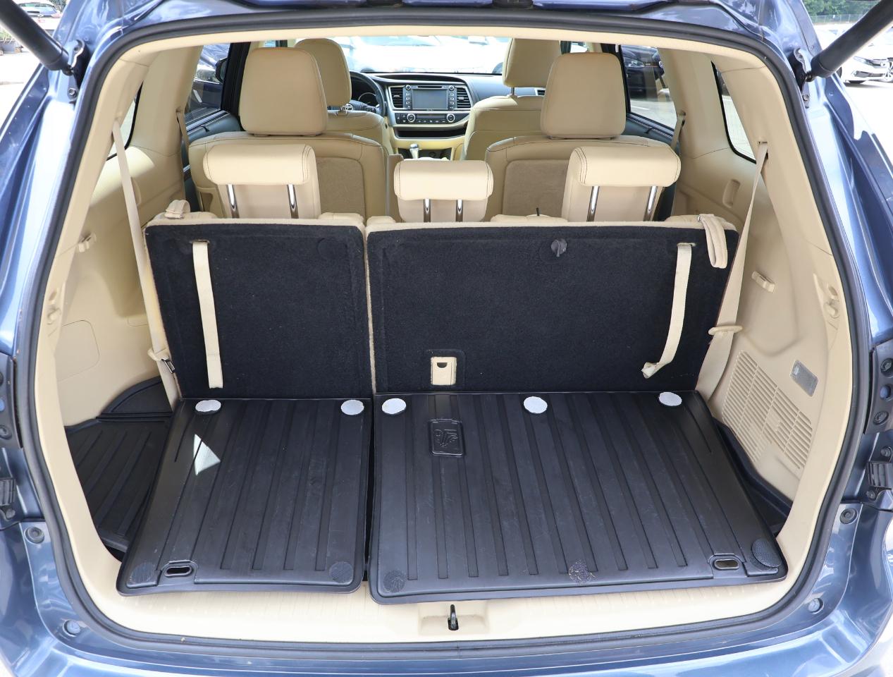Toyota Highlander Limited 2015